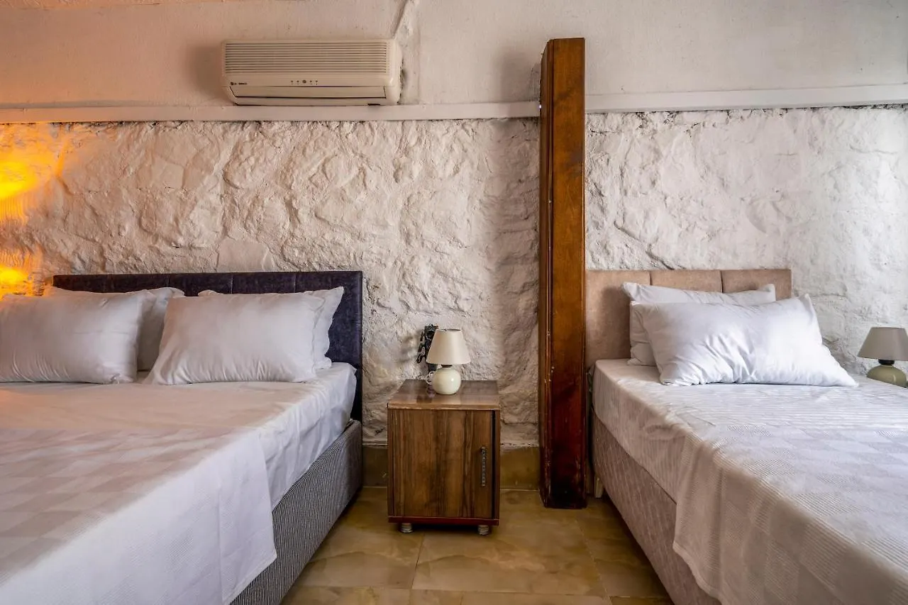 Belong Butik Otel Çeşme