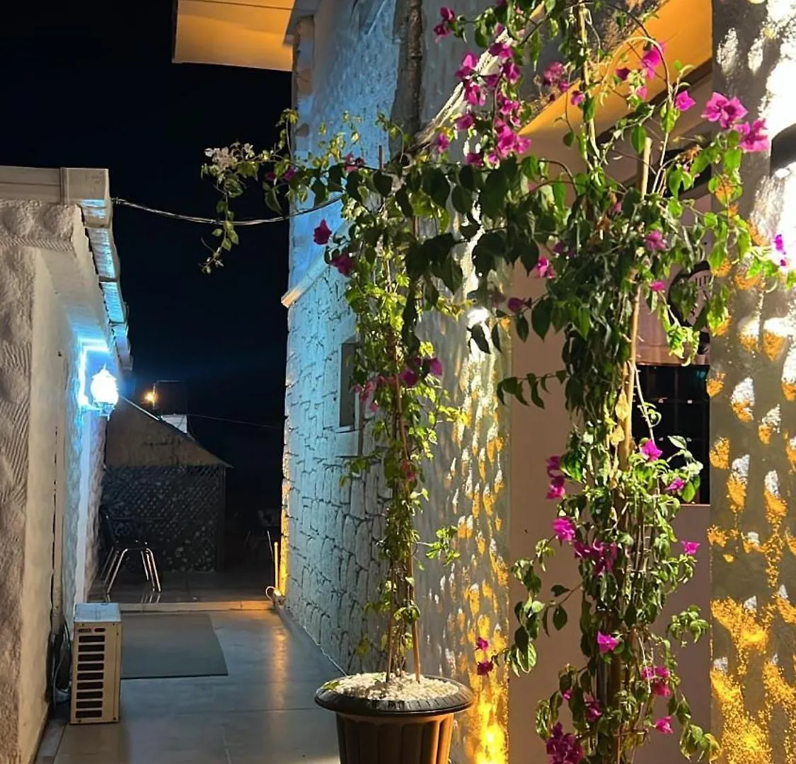 Hostel Belong Butik Otel Çeşme