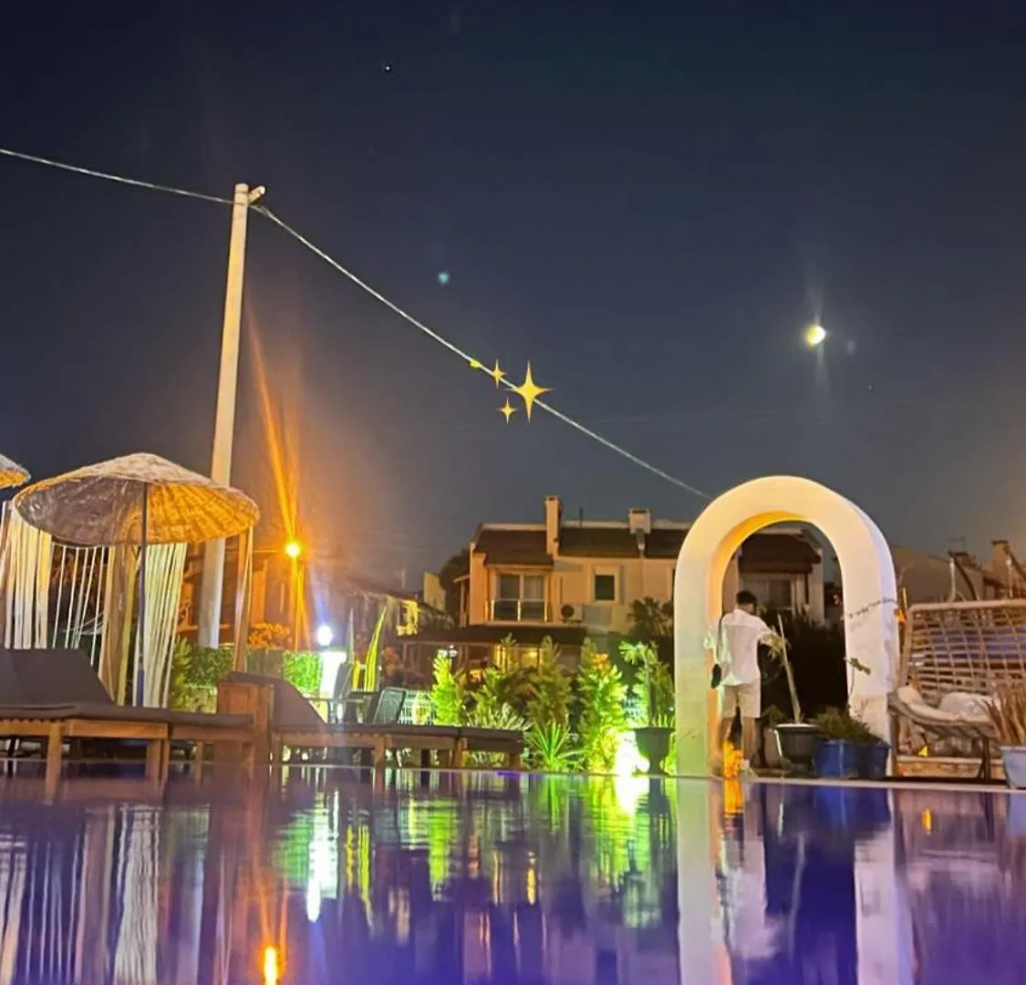 Belong Butik Otel Çeşme Hostel